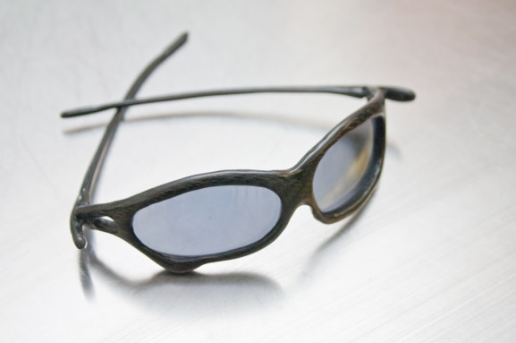 Recreating Oakley sunglasses using carbon fibre