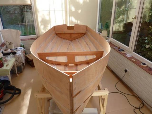 Building a 9’ Stornoway Rowing Boat by Leon Spender