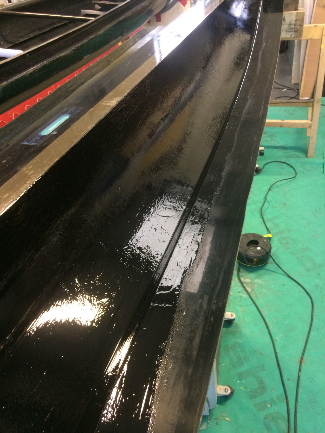 How Darkside Canoes build canoes with resin infusion Epoxycraft