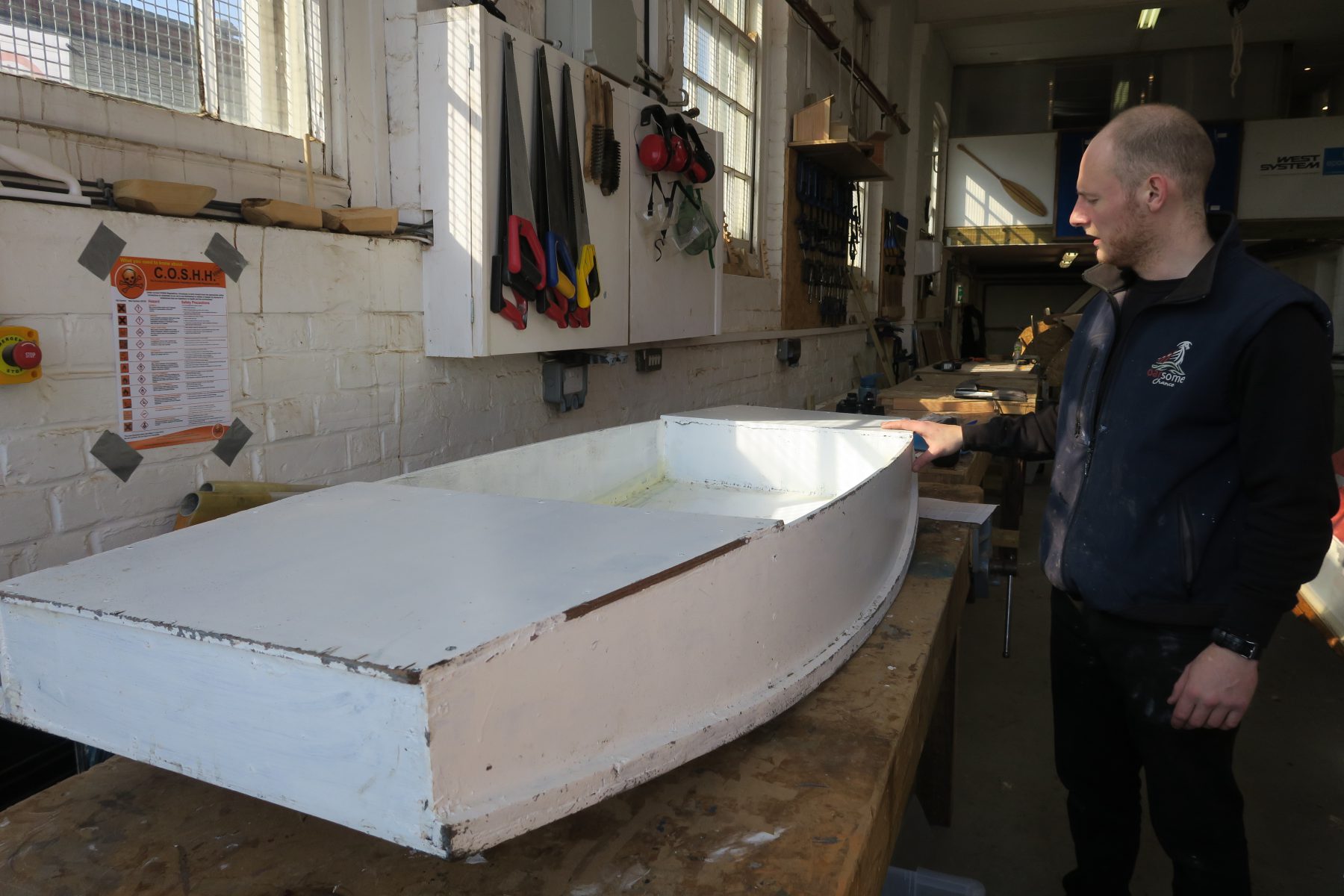 How to build a mouse boat with epoxy and Oarsome Chance