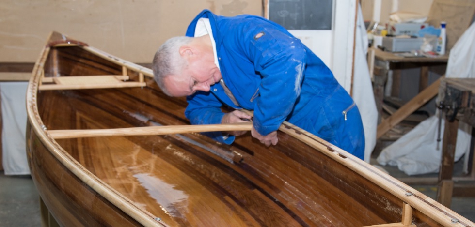 Building a cedar strip canoe with WEST SYSTEM epoxy