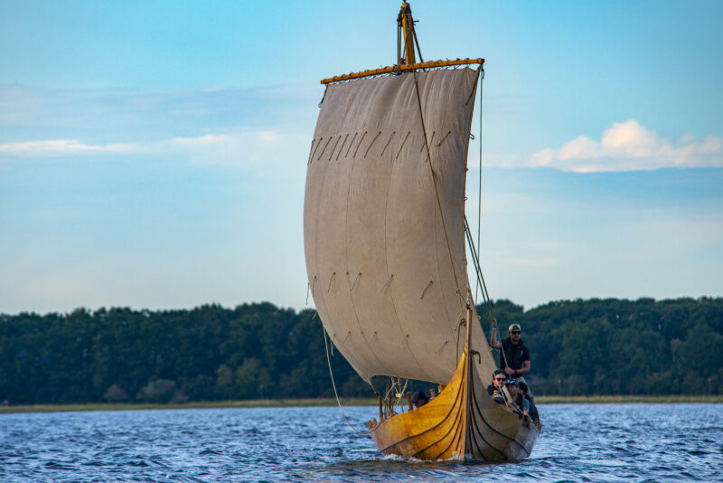 Les Bátar – Viking Boat