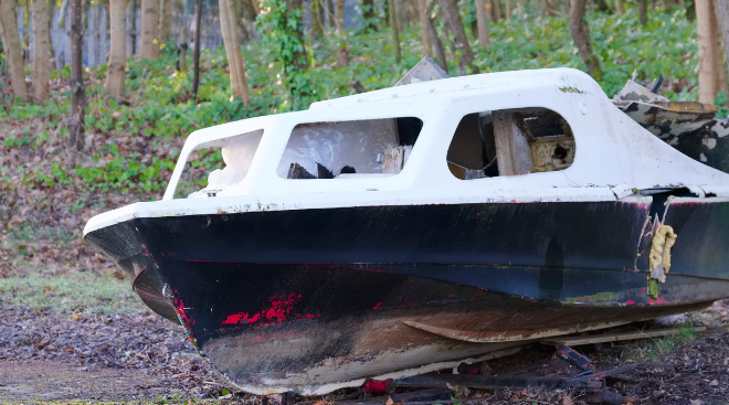 How Can You Repair a Hole in a Fibreglass Boat?